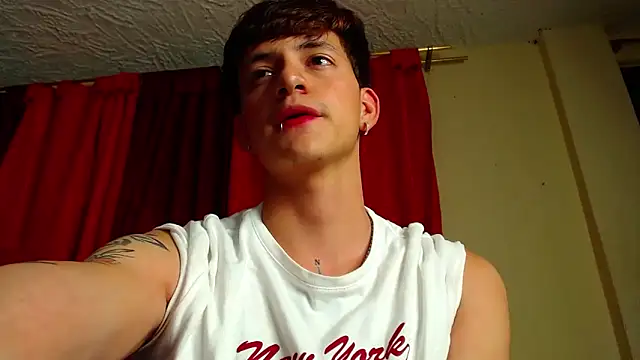 GabyThoms online show from 01-16-25, 07:38