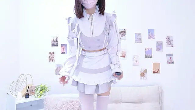 Snapshot of x-naru-x chatting on 10-02-25, 02:13 x-naru-x online show from 10-02-25, 02:13