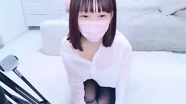 Snapshot of x-naru-x chatting on 10-03-25, 01:52 x-naru-x online show from 10-03-25, 01:52