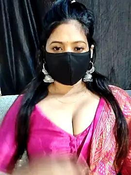 Snapshot of Monalisha_G chatting on 04-19-26, 10:25 Monalisha G online show from 04-19-26, 10:25