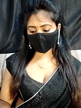 Snapshot of Monalisha_G chatting on 04-25-26, 07:00 Monalisha G online show from 04-25-26, 07:00
