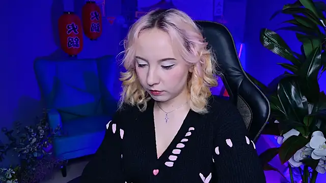 JasmineMilko online show from 03-04-25, 05:11