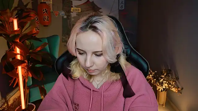 JasmineMilko online show from 03-09-25, 12:42