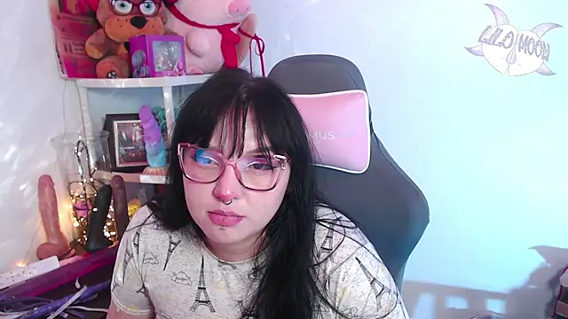 LiloMoon69 online show from 12-19-24, 07:18