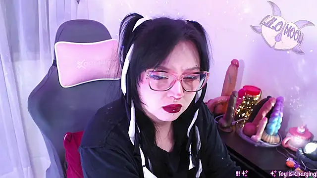 LiloMoon69 online show from 05-01-26, 12:48