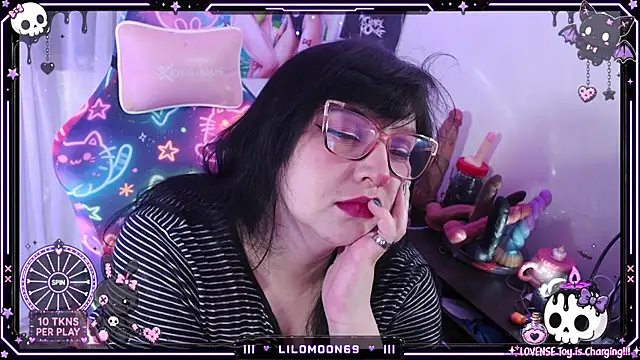 LiloMoon69 online show from 07-24-26, 09:40