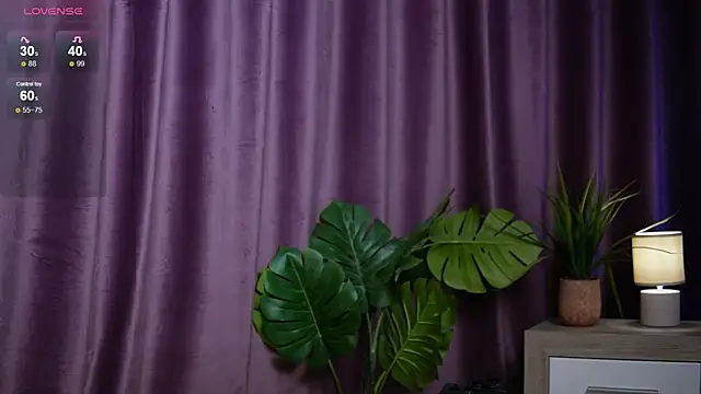RachelRave online show from 09-18-25, 06:32