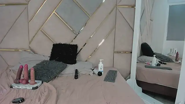 Daddysgirl1  online show from 01-28-25, 08:57