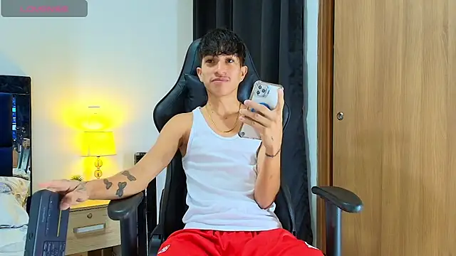  CamiloBass online show from 05-10-26, 08:03