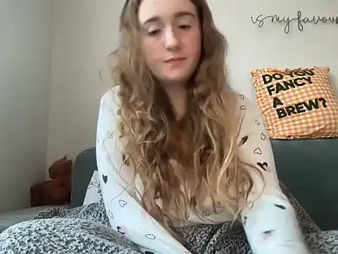 Snapshot of lilsbabyxo chatting on 10-25-25, 07:05 lilsbabyxo online show from 10-25-25, 07:05