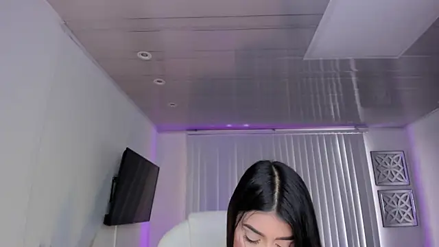 amelie jhons online show from 12-02-24, 07:38