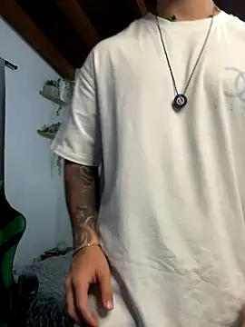 Valentino Xander online show from 11-26-25, 11:50