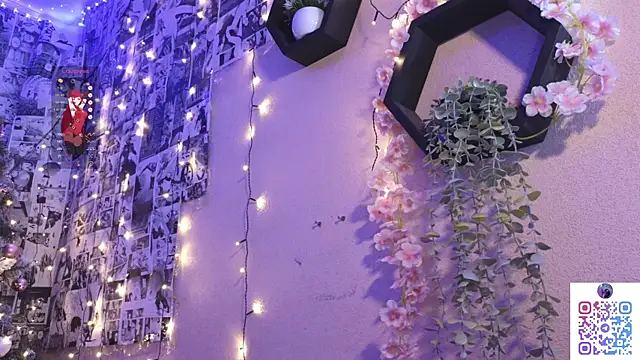 Snapshot of hikmurr chatting on 03-12-25, 08:52 hikmurr online show from 03-12-25, 08:52