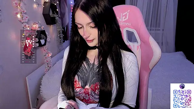 Snapshot of hikmurr chatting on 09-10-25, 11:16 hikmurr online show from 09-10-25, 11:16