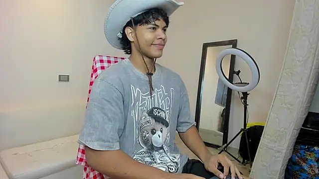 johan beley  online show from 12-31-24, 01:41