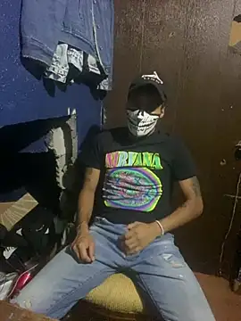 Snapshot of YouBad_boy31 chatting on 12-25-24, 01:31 YouBad boy31 online show from 12-25-24, 01:31