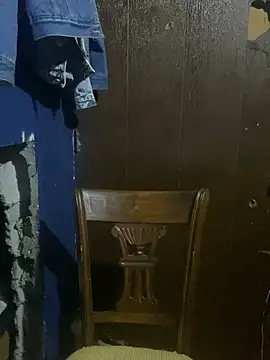 Snapshot of YouBad_boy31 chatting on 12-27-24, 04:15 YouBad boy31 online show from 12-27-24, 04:15