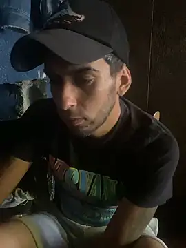 Snapshot of YouBad_boy31 chatting on 12-28-24, 02:42 YouBad boy31 online show from 12-28-24, 02:42