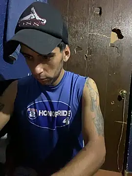 Snapshot of YouBad_boy31 chatting on 12-31-24, 04:49 YouBad boy31 online show from 12-31-24, 04:49