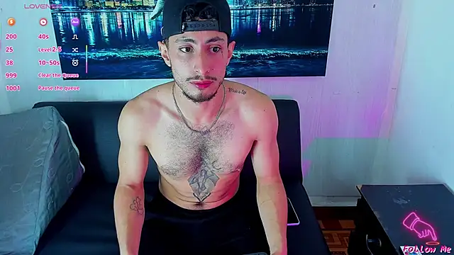 Piggy Eddy online show from 09-29-25, 01:00