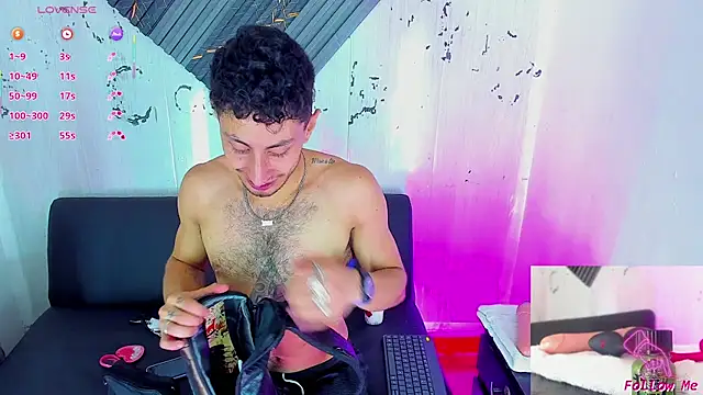 Piggy Eddy online show from 11-24-25, 08:41