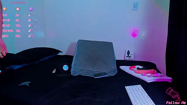 Snapshot of Piggy_Eddy chatting on 02-20-26, 03:14 Piggy Eddy online show from 02-20-26, 03:14