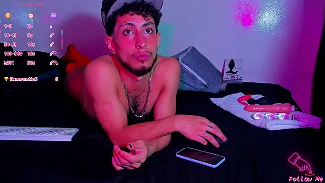 Snapshot of Piggy_Eddy chatting on 02-20-26, 06:26 Piggy Eddy online show from 02-20-26, 06:26