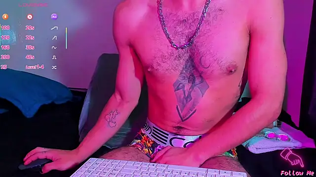 Snapshot of Piggy_Eddy chatting on 03-14-26, 02:39 Piggy Eddy online show from 03-14-26, 02:39