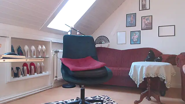GinaBlonde online show from 01-05-25, 12:21
