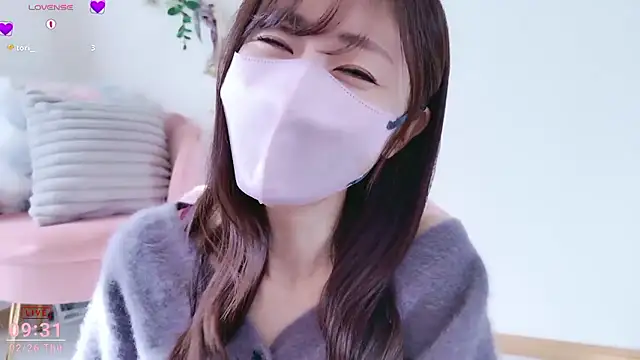 Snapshot of meg_0901 chatting on 02-26-26, 12:31 meg 0901 online show from 02-26-26, 12:31