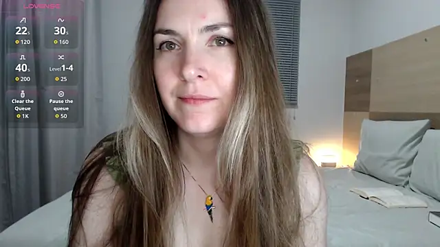 Snapshot of Naughty_Annn chatting on 01-14-26, 01:11 Naughty Annn online show from 01-14-26, 01:11