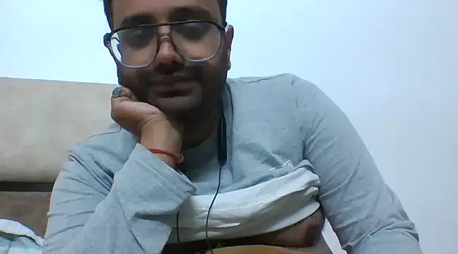 Snapshot of shree7776trrr chatting on 12-30-24, 03:57 shree7776trrr online show from 12-30-24, 03:57