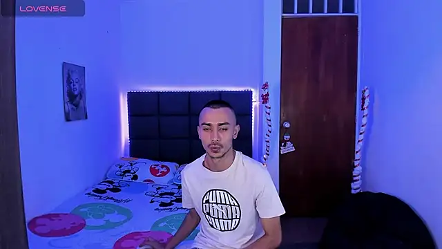 steven hott8 online show from 12-15-24, 03:13