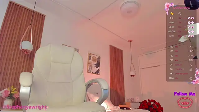 TiffanyWright online show from 01-21-25, 07:17