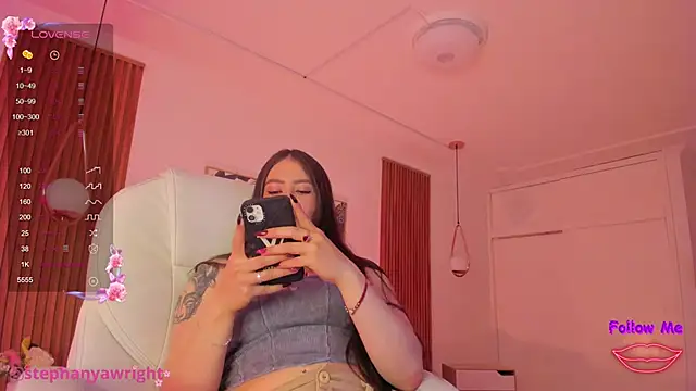 TiffanyWright online show from 02-14-25, 01:18