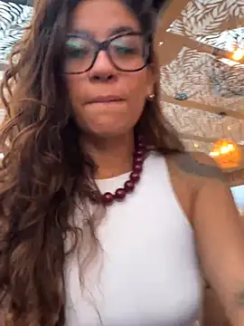 Snapshot of ValeriEvan chatting on 02-11-26, 09:31 ValeriEvan online show from 02-11-26, 09:31