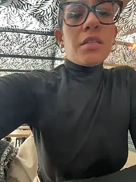 Snapshot of ValeriEvan chatting on 02-20-26, 08:31 ValeriEvan online show from 02-20-26, 08:31