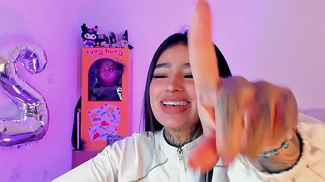 Snapshot of shadowcatt_ chatting on 02-16-26, 07:43 shadowcatt online show from 02-16-26, 07:43