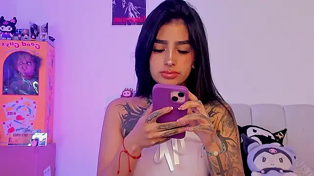 Snapshot of shadowcatt_ chatting on 02-22-26, 09:24 shadowcatt online show from 02-22-26, 09:24