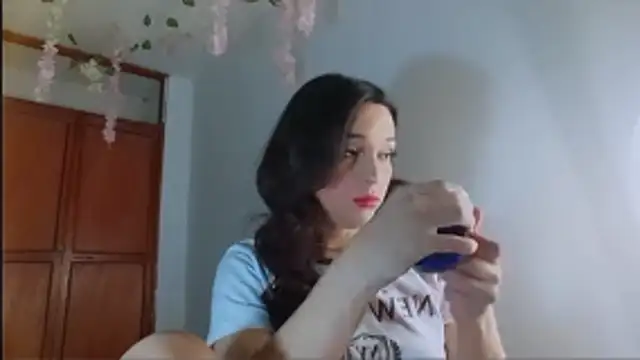 Snapshot of alexaryderr chatting on 05-19-26, 01:28 alexaryderr online show from 05-19-26, 01:28