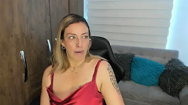 Snapshot of steisyhills chatting on 09-20-25, 05:58 steisyhills online show from 09-20-25, 05:58