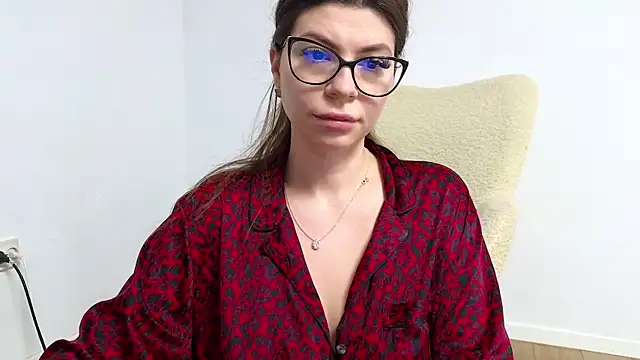 Jullyenn3 online show from 01-21-25, 03:54