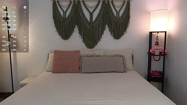 Snapshot of AliceMYs chatting on 03-25-26, 11:16 AliceMYs online show from 03-25-26, 11:16