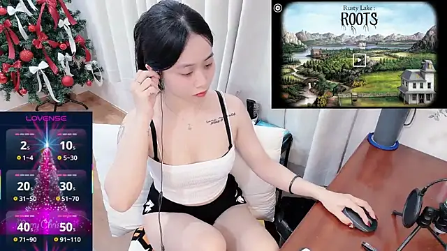 -rosiie- online show from 11-18-25, 03:01