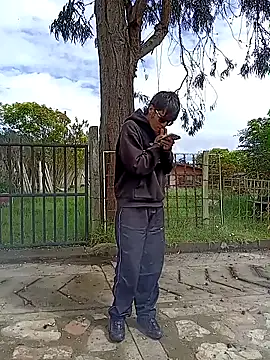 Cuervo maniaco online show from 11-24-25, 02:39