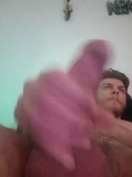 Snapshot of majinm83 chatting on 03-01-26, 01:24 majinm83 online show from 03-01-26, 01:24