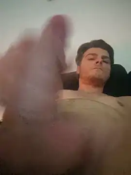 Snapshot of majinm83 chatting on 03-17-26, 03:26 majinm83 online show from 03-17-26, 03:26