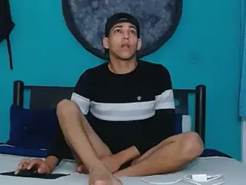 Dirtymatthew online show from 02-18-25, 12:39