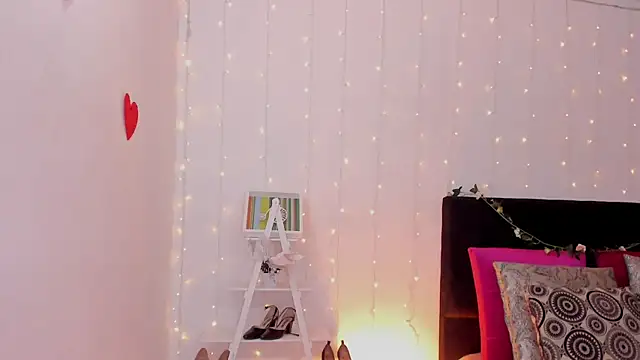 Snapshot of wini_fer chatting on 01-28-25, 12:32 wini fer online show from 01-28-25, 12:32