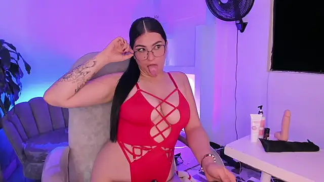 TifanyWhite  online show from 07-16-26, 05:24